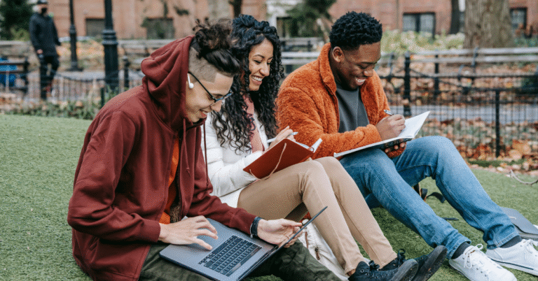 Ausbildung: Estudiar y trabajar en Alemania al mismo tiempo